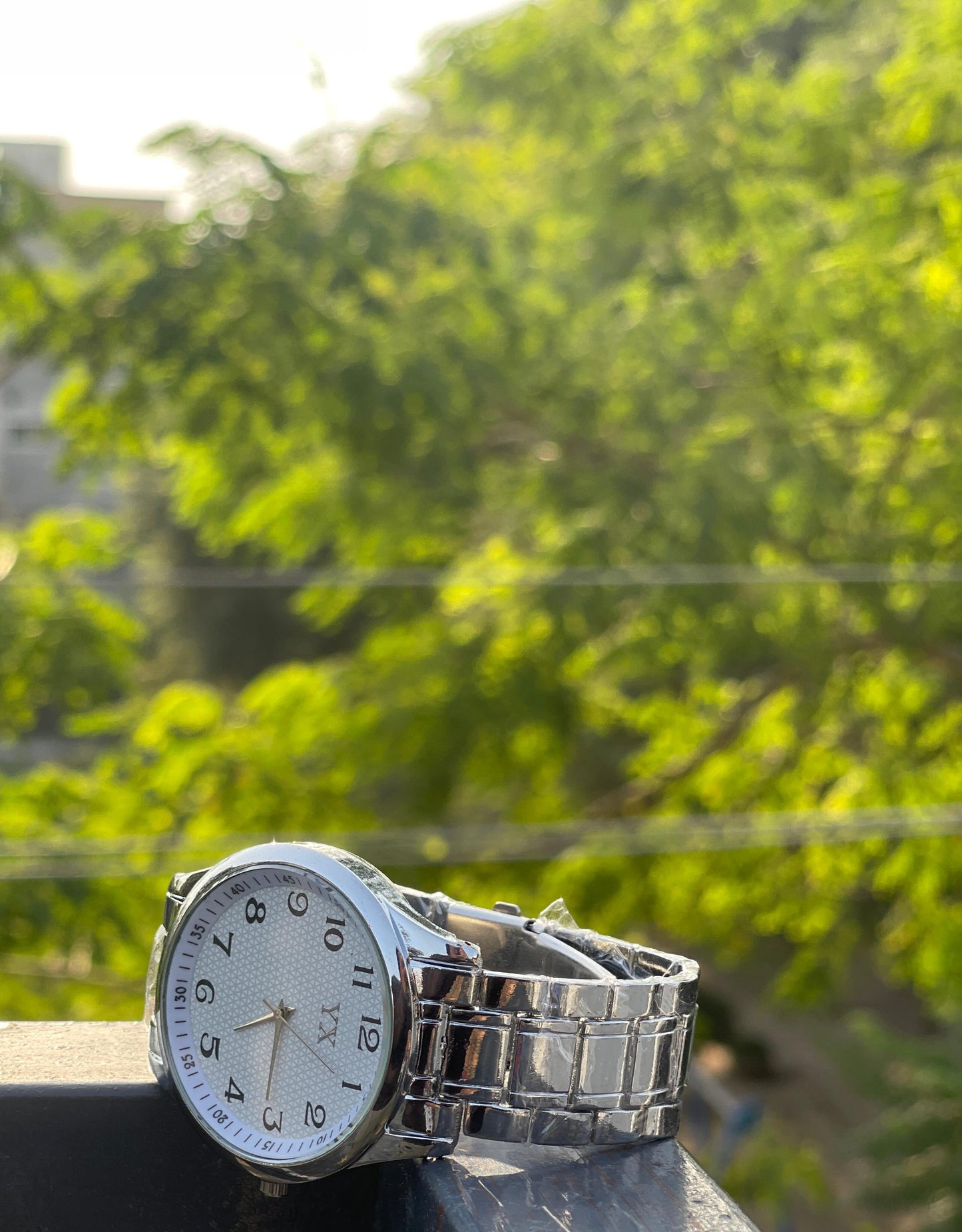 YX Italian Analog Wrist Watch